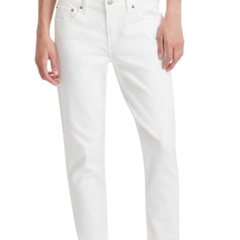 NWT Levi's White Mid Rise Boyfriend Jeans size 31